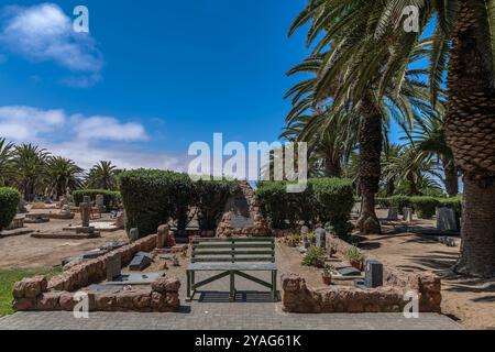 Gräber auf dem Friedhof von Swakopmund am Rande der Namib-Wüste Stockfoto