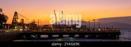 Die neu eröffnete zentrale und westliche Uferpromenade, Hongkong, China. Stockfoto