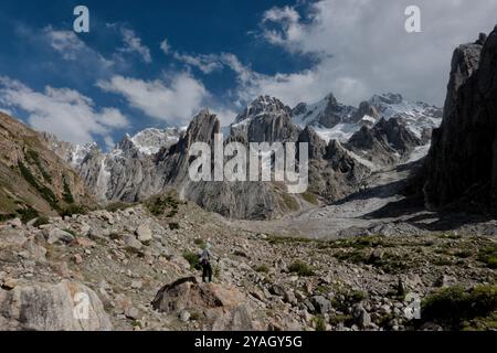 Trekking im wunderschönen Nangma Valley (Yosemite von Pakistan), Kanday, Baltistan, Pakistan Stockfoto