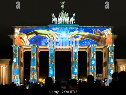 20. Berliner Lichterfest 2024, Berlin, Brandenburger Tor, Deutschland Stockfoto