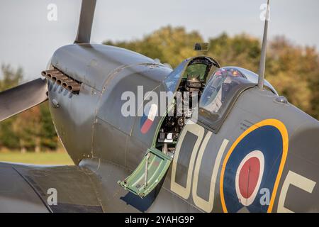 Supermarine Spitfire Mk. VC 'AR501', Old Warden Airfield, Biggleswade, Bedfordshire, England, UK Stockfoto