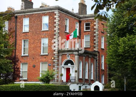 DUBLIN, IRLAND - 7. JULI 2024: Botschaft von Mexiko in Dublin, Irland. Stockfoto