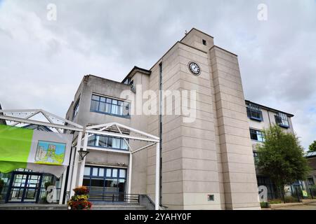 LIMERICK, IRLAND – 30. JUNI 2024: Rathaus am Merchant's Quay in Limerick, Irland. Es ist das Verwaltungszentrum von Limerick City and Co Stockfoto