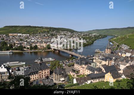 Panorama der Stadt Bernkastel-Kues an der Mosel. Stockfoto