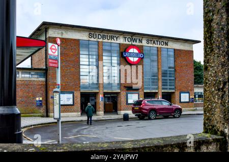 Sudbury Town Station, Borough of Brent, London, England, Großbritannien Stockfoto