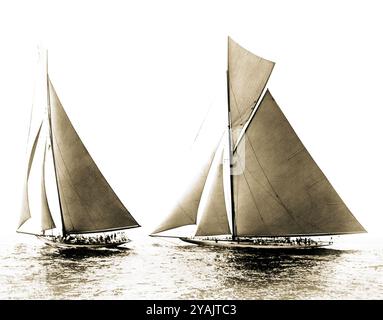 BILDER VON GESTERN – verwaltet von PPL Media Ltd COPYRIGHT RESERVED1903 America's Cup: „RELIANCE, im Besitz von Cornelius Vanderbilt III, der t Stockfoto