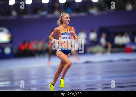 Diane van es nahm an der 10,000 Meter langen Strecke der Olympischen Spiele 2024 in Paris Teil. Stockfoto