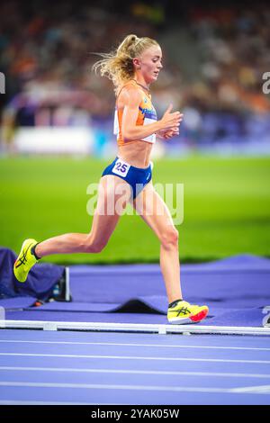 Diane van es nahm an der 10,000 Meter langen Strecke der Olympischen Spiele 2024 in Paris Teil. Stockfoto