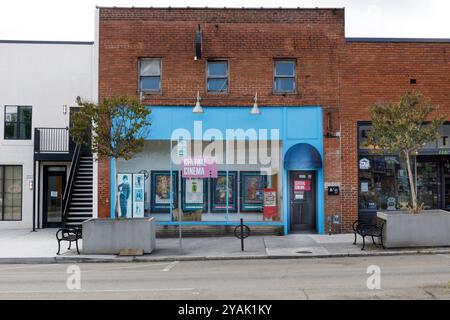 Knoxville, TN, USA – September 18. 2024: Central Cinema, ein kleines unabhängiges Theater in Happy Holler in North Central. Stockfoto