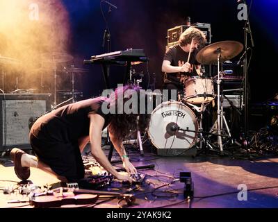 Los Sara Fontan während ihres Konzerts im Paral·lel 62, Barcelona, Spanien. Foto von Mariano Anton. Stockfoto