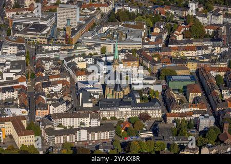 Luftbild, Kath. Kirche St. Marien im Stadtzentrum, Osthaus Museum Hagen und Emil Schumacher Museum, oben Rathaus Galerie, das Rathaus und Volme Galerie, Mittelstadt, Hagen, Ruhrgebiet, Nordrhein-Westfalen, Deutschland ACHTUNGxMINDESTHONORARx60xEURO *** Luftansicht, katholische Kirche St. Marien im Stadtzentrum, Osthaus Museum Hagen und Emil Schumacher Museum, oberhalb Rathausgalerie, Rathaus und Volme Galerie, Innenstadt, Hagen, Ruhrgebiet, Nordrhein-Westfalen, Deutschland ATTENTIONxMINDESTHONORARx60xEURO Stockfoto