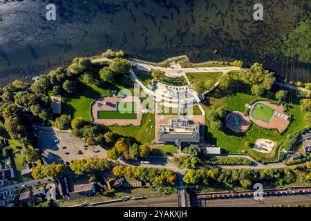 Luftbild, Strandhaus Salitos Beach Hengsteysee mit Freibad Südufer, Bahngleise, Boele, Hagen, Ruhrgebiet, Nordrhein-Westfalen, Deutschland ACHTUNGxMINDESTHONORARx60xEURO *** Luftblick, Strandhaus Salitos Strand Hengsteysee mit Freibad Südküste, Bahngleise, Boele, Hagen, Ruhrgebiet, Nordrhein-Westfalen, Deutschland ATTENTIONxMINDESTHONORARx60xEURO Stockfoto