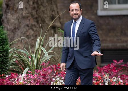 London, Großbritannien. Oktober 2024. Präsident Zyperns Nikos Christodoulides trifft sich zu einem Treffen mit dem britischen Premierminister Sir Keir Starmer in der Downing Street ein. Quelle: Justin Ng/Alamy Live News. Stockfoto