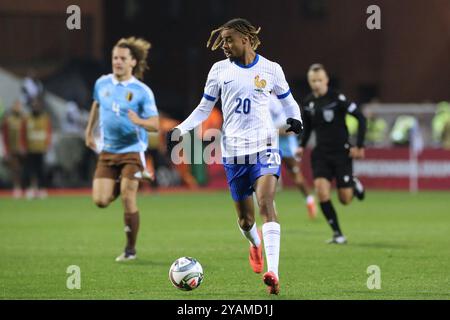 Brüssel, Belgien Oktober 2024. Bradley Barcola aus Frankreich spielt mit dem Ball während der UEFA Nations League 2024/25 League, Einem Gruppenspiel der A2 zwischen Belgien und Frankreich in Brüssel, Belgien, am 14. Oktober 2024. Quelle: Zhao Dingzhe/Xinhua/Alamy Live News Stockfoto