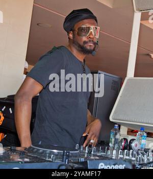 Will.i.am DJ Set bei F*** ME I'M FAMOUS Pool Party im Wet Republic im MGM Grand in Las Vegas, NV am 22. Mai 2011. Quelle: Erik Kabik Fotografie / MediaPunch***HAUSABDECKUNG*** Stockfoto