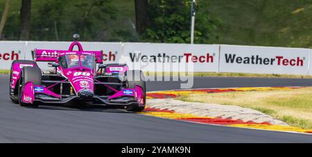 SIMON PAGENAUD (60) aus Montorillon, Frankreich, reist während eines Trainings für den Sonsio Grand Prix in der Road America in Elkhart Lake WI durch die Kurven Stockfoto