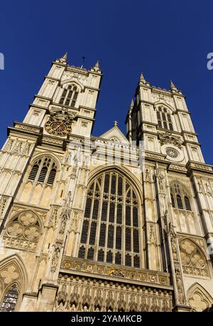 Der Palast von Westminster dient als Treffpunkt des Unterhauses und des Oberhauses, der beiden Häuser des Parlaments des Vereinigten Königlichen Königlichen Königlichen Königlichen Königlichen Königlichen Reichs Stockfoto