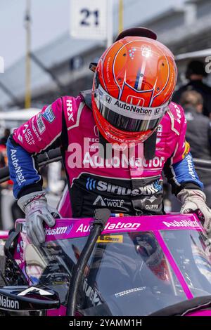 Der INDYCAR-Fahrer SIMON PAGENAUD (60) aus Montorillon, Frankreich, bereitet sich auf das Training für die Indianapols 500 auf dem Indianapolis Motor Speedway in Indiana vor Stockfoto