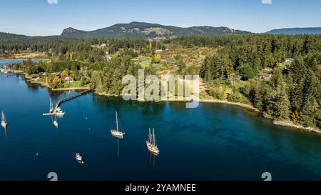 Aus der Vogelperspektive über Deer Harbor auf Orcas Island, Washington, USA Stockfoto