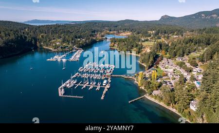 Aus der Vogelperspektive über Deer Harbor auf Orcas Island, Washington, USA Stockfoto