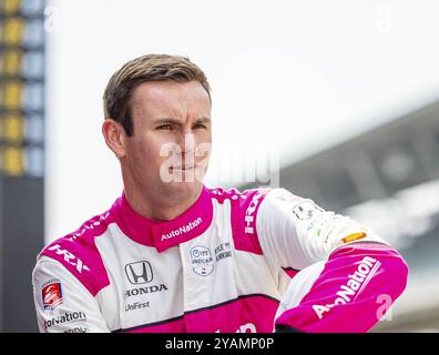 Der INDYCAR-Fahrer KYLE KIRKWOOD (27) aus Jupiter, Florida, bereitet sich auf das Training für den Indianapolis 500 auf dem Indianapolis Motor Speedway in Indianapol vor Stockfoto