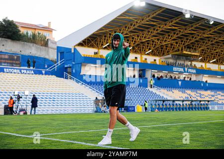 Estoril, Portugal. September 2024. Vladan Kovacevic (Sporting CP) wurde während des Liga-Portugal-Spiels zwischen den Teams von GD Estoril Praia und Sporting CP im Estadio Antonio Coimbra da Mota gesehen. Endpunktzahl; GD Estoril Praia 0:3 Sporting CP Credit: SOPA Images Limited/Alamy Live News Stockfoto