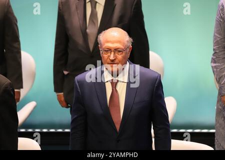 Rio De Janeiro, Brasilien. Oktober 2024. Geraldo Alckmin, Vizepräsident der Republik und Minister für Entwicklung, Industrie, Handel und Dienstleistungen, während der feierlichen Einweihung des neuen Präsidenten der FIRJAN und der neuen Verwaltungsräte der Föderation und des CIRJ, in vivo Rio, in der zentralen Region der Stadt, an diesem Montag, 10/14/2024. Credit: Brazil Photo Press/Alamy Live News Stockfoto