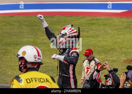 JOSEF NEWGARDEN (2) aus Nashville, Tennessee, gewinnt das Hy-Vee INDYCAR Race Weekend auf dem Iowa Speedway in Newton, IA, USA, North am Stockfoto