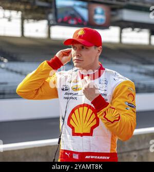 INDYCAR-Fahrer JOSEF NEWGARDEN (2) aus Nashville, Tennessee, und das Team Penske Chevrolet bereiten sich auf die Qualifikation für die Indianapolis 500 im Ind vor Stockfoto