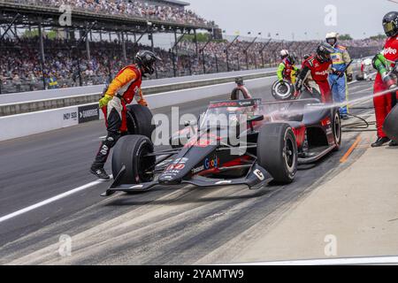 INDYCAR-Fahrer CHRISTIAN LUNGAARD (45) aus Hedensted, Dänemark, bringt seinen Rahal Letterman Lanigan Racing Honda während der Indianapolis in Dienst Stockfoto