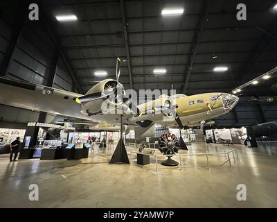 24. Mai 2023: Das Memphis Belle B-17F-Flugzeug im National Museum der United States Air Force Stockfoto