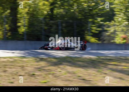 Der Fahrer der INDYCAR-Serie, SANTINO FERRUCCI (14) aus Woodbury, Connecticut, reist während des letzten Trainings für den Bitnil durch den Backstretch Stockfoto