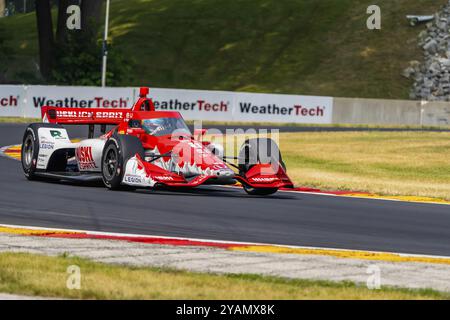 MARCUS ERICSSON (8) aus Kumla, Schweden, reist während eines Trainings für den Sonsio Grand Prix auf der Road America im Elkhart Lake WI durch die Kurven Stockfoto