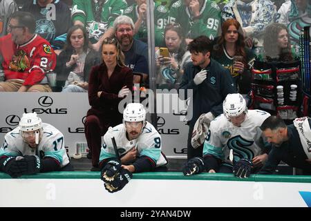 Dallas, Usa. Oktober 2024. Die Assistenztrainerin Jessica Campbell in Seattle während des NHL-Spiels zwischen den Dallas Stars und den Seattle Kraken im American Airlines Center. Finale Dallas Stars 2-0 Seattle Kraken. Am 13. Oktober 2024 in Dallas, Texas. (Foto: Javier Vicencio/Eyepix Group) Credit: Eyepix Group/Alamy Live News Stockfoto