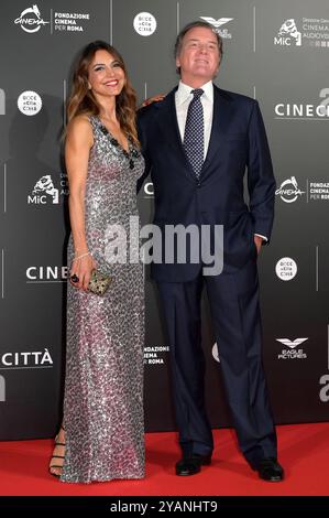 Veronica Bova und Corrado Pesci bei der Premiere des Kinofilms Megalopolis in den CinecittÃ Studios. ROM, 14.10.2024 *** Veronica Bova und Corrado Pesci bei der Premiere des Films Megalopolis in den CinecittÃ Studios Rome, 14 10 2024 Foto:XA.XM.xTinghinox/xFuturexImagex megalopolis 4043 Stockfoto