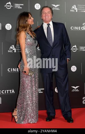 Veronica Bova und Corrado Pesci bei der Premiere des Kinofilms Megalopolis in den CinecittÃ Studios. ROM, 14.10.2024 *** Veronica Bova und Corrado Pesci bei der Premiere des Films Megalopolis in den CinecittÃ Studios Rome, 14 10 2024 Foto:XA.XM.xTinghinox/xFuturexImagex megalopolis 4042 Stockfoto