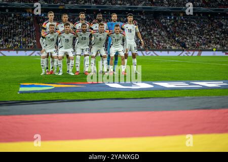 Startelf, hinten v.l. Nico Schlotterbeck (Deutschland, #15), Jamie Leweling (Deutschland, #07), Tim Kleindienst (Deutschland, Nr. 09), Antonio Rüdiger (Deutschland, Nr. 02), Alexander Nübel (Deutschland, Nr. 01), Aleksandar Pavlovic (Deutschland, #16), vorne v.l. Maximilian Mittelstädt (Deutschland, #18), Angelo Stiller (Deutschland, #19), Serge Gnabry (Deutschland, Nr. 20), Joshua Kimmich (Deutschland, Nr. 06), Florian Wirtz (Deutschland, Nr. 17), Deutschland vs. Niederlande, Fussball, Nations League, Gruppe C, 4. Spieltag, Spielzeit 2024/2025, 14.10.2024, DFL/DFB-Vorschriften verbieten jede Verwendung von Lichtbildern Stockfoto