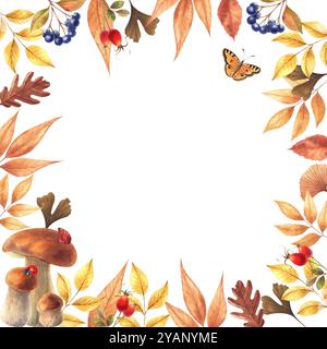 Aquarellrahmen mit Pilzen, Herbstblättern, Beeren, Insekten. Handgezeichnete botanische Elemente auf isoliertem Hintergrund für Design. Stockfoto