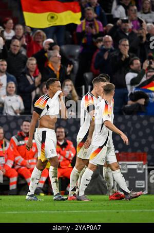 TOR zum 1:0 Jamie Leweling GER (07) Torjubel Serge Gnabry GER (20) Joshua Kimmich GER (06) Nico Schlotterbeck GER (15) Tim Kleindienst GER (09) DFB LAENDERSPIEL DEUTSCHLAND GER VS NIEDERLANDE NED UEFA NATIONS LEAGUE 14.10.2024 DFL-VORSCHRIFTEN VERBIETEN DIE VERWENDUNG VON FOTOS ALS BILDSEQUENZEN UND/ODER QUASI-VIDEO Stockfoto