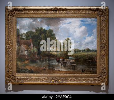 The National Gallery, London, Großbritannien. Oktober 2024. Discover Constable and the Hay Wain (17. Oktober 24-2, 25. Februar) konzentriert sich auf John Constables Meisterwerk The Hay Wain (1821). Die Ausstellung befasst sich mit dem Besitz des Gemäldes und dessen Erwerb durch die National Gallery im Jahr 1886 und untersucht den Anstieg der Popularität von Constable und Hay Wain seit diesem Zeitpunkt. Kredit: Malcolm Park/Alamy Stockfoto