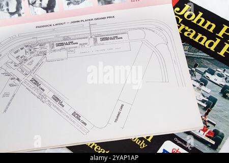 Eine Zeichnung des Paddock-Layouts aus einem Offical-Programm auf der Silverstone Race Track für den Formel-1-britischen John Player Grand Prix 1975 Stockfoto