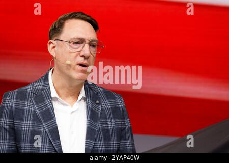 Paris, Frankreich. Oktober 2024. Mondial de l'Auto - Paris Motorshow 2024 Pressetag. Die 90. Ausgabe der Mondial Paris Motor Show, die vom 15. Bis 20. Oktober 2024 im Pariser Messezentrum stattfindet. Quelle: Bernard Menigault/Alamy Live News Stockfoto