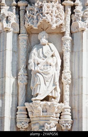 Steinschnitzereien an der Außenseite des Mosteiro dos Jeronimos (Kloster Jeronimos, Praca do Imperio, Belem, Lissabon Lisboa, Portugal Stockfoto