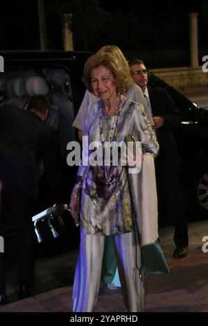 Königin Sofia von Spanien mit ihrer Familie. Ankunft vor der Hochzeit im byzantinischen Museum in Athen. Stockfoto