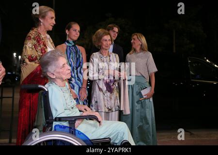 Königin Sofia von Spanien mit ihrer Familie. Ankunft vor der Hochzeit im byzantinischen Museum in Athen. Stockfoto