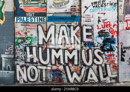 Graffiti an der Trennmauer in Bethlehem, Westjordanland, Palästina. Stockfoto