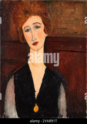 Porträt einer Frau um 1917–18 von Amedeo Modigliani (Italienisch, 1884–1920) Italien, 20. Jahrhundert geboren in einer sephardischen jüdischen Familie in Livorno, Italien, studierte Modigliani kurzzeitig in Florenz und Venedig, bevor er 1906 nach Paris zog, wo er zu einem wichtigen Mitglied der avantgardistischen Kunstwelt wurde. Seine Porträts, bekannt für ihre subtile Farbe und elegant gestreckten Formen, dokumentieren das Leben von Künstlern und Dichtern, obwohl die Frau in diesem Gemälde unbekannt ist. Beeinflusst von afrikanischen Masken, wie sie von den Baule aus der Elfenbeinküste und dem Kubismus hergestellt wurden, ein Kunststil, der Abstr. Betont Stockfoto