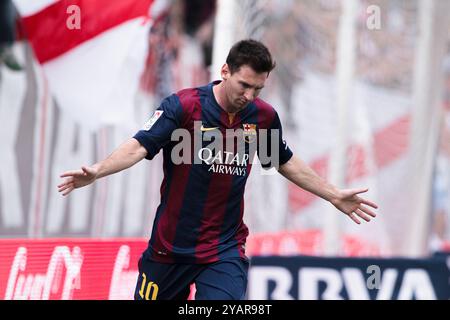 Madrid, Spanien 04/10/2014: Lionel Messi feiert ein Tor während des Spiels zwischen Rayo Vallecano und Barcelona (Foto: Guillermo Martinez) Stockfoto