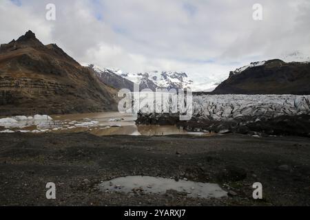 Landschaftsbild auf Island, Svinafellsjokull, Gletscherseen Stockfoto