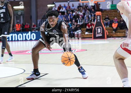 #1 Vital Christian (Bertram Derthona Basket Tortona) beim Bertram Derthona Basket gegen BAXI Manresa, Champions League Basketball Spiel in Casale, Italien, 15. Oktober 2024 Stockfoto